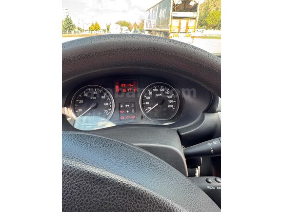 Sahibinden Dacia Sandero 1.5 dCi Stepway 2012 Model