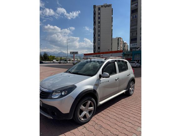 Sahibinden Dacia Sandero 1.5 dCi Stepway 2012 Model