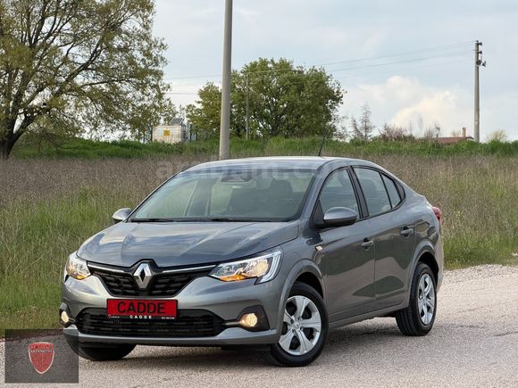 2024 RENAULT TALİANT ** HATASIZ BOYASIZ TRAMERSİZ ** GSR **