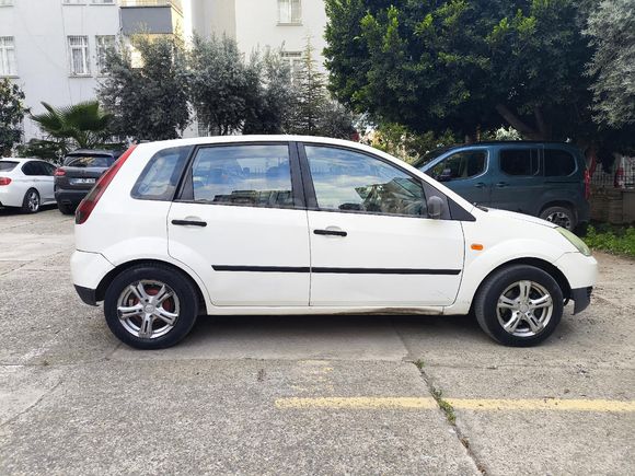 Sahibinden Ford Fiesta 1.4 TDCi Comfort 2004 Model