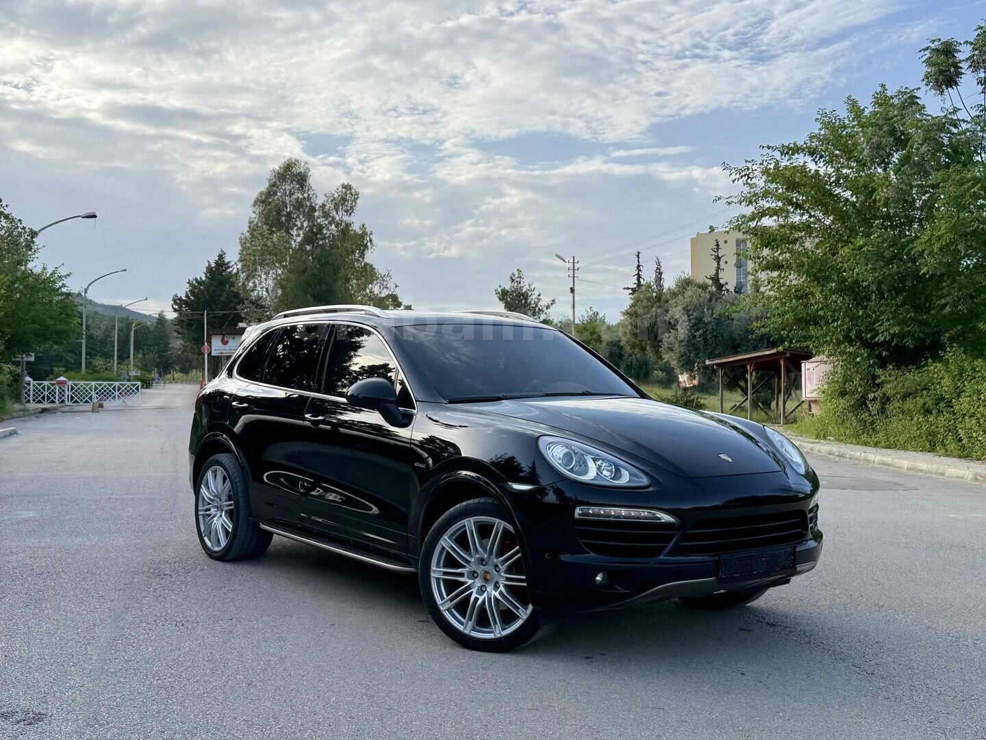 Sahibinden Porsche Cayenne Diesel-CARBON-ELK BAGAJ-LOGO KLT.-21”jant-AİRMATİC- 2
