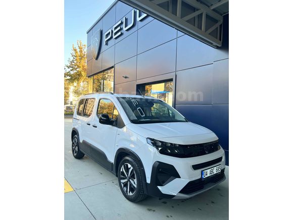 Sahibinden emsalsiz Peugeot Rifter 1.5 BlueHDI GT 2025 Model 
