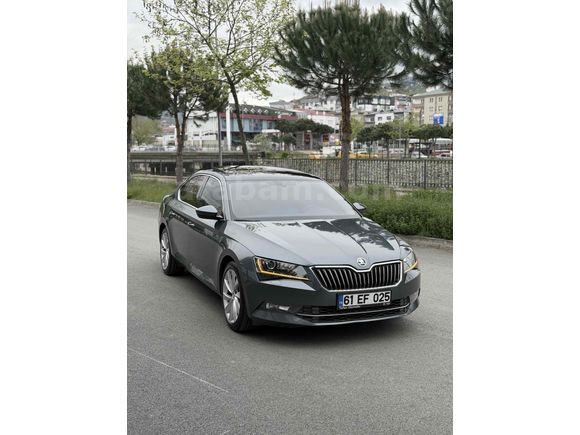 Sahibinden Skoda SuperB 1.6 TDI Prestige 2018 Model  105  km 