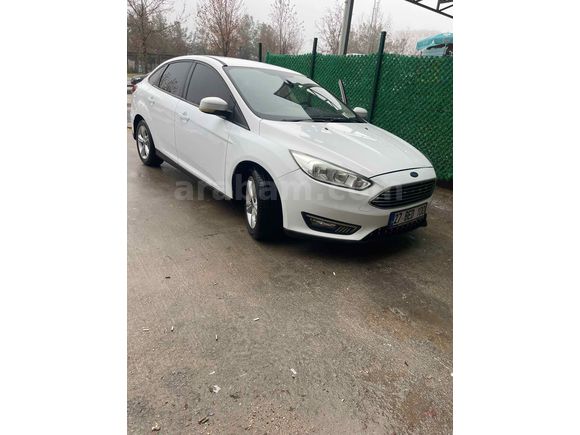 Sahibinden Ford Focus 1.6 TDCi Style 2015 Model 