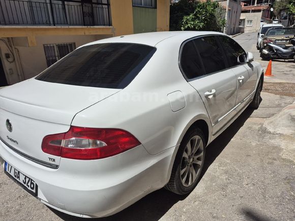 Sahibinden Skoda SuperB 1.6 TDI Elegance 2012 Model