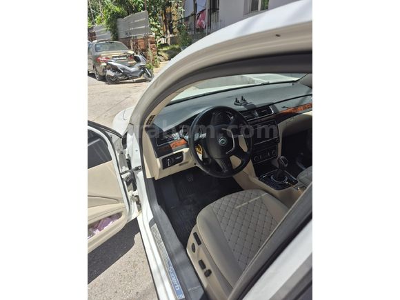Sahibinden Skoda SuperB 1.6 TDI Elegance 2012 Model