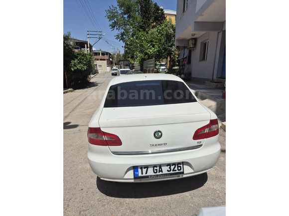 Sahibinden Skoda SuperB 1.6 TDI Elegance 2012 Model
