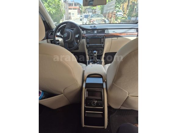 Sahibinden Skoda SuperB 1.6 TDI Elegance 2012 Model