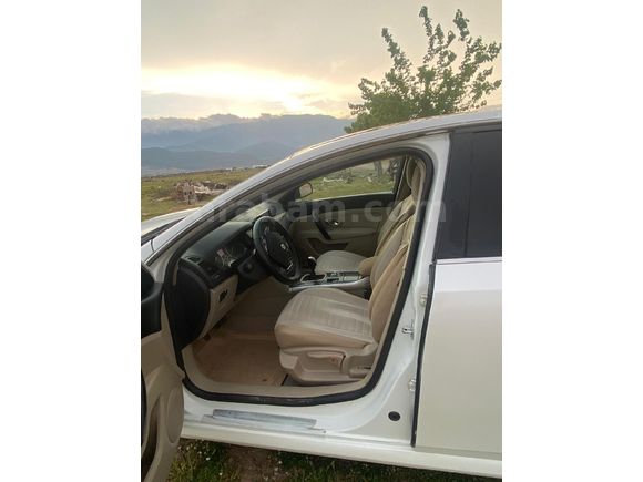 Sahibinden Renault Latitude 1.5 dCi Privilege 2011 Model