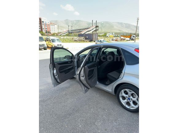 Sahibinden Ford Focus 1.6 TDCi Collection 2011 Model