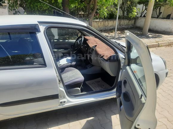 Sahibinden Renault Clio 1.5 dCi Temiz bakımlı Authentique 2004 Model