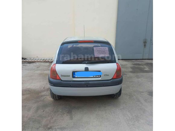 Sahibinden Renault Clio 1.6 RTE 2000  
 Model