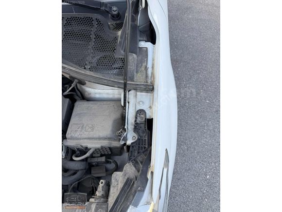 2017--105.000 km--değişensiz--beyaz