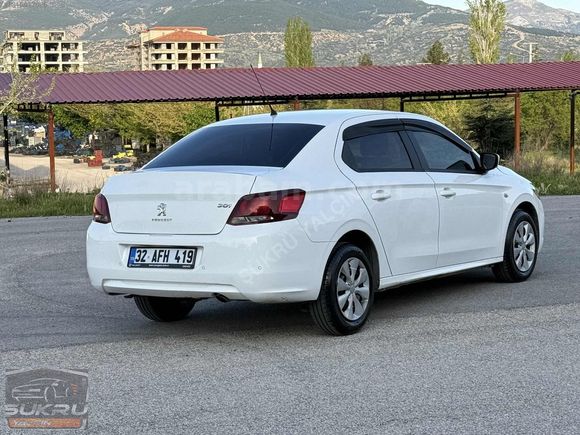 2017--105.000 km--değişensiz--beyaz