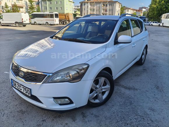 Sahibinden Kia Ceed 1.6 CRDi Motion SW 2012 Model  266.000 km Beyaz