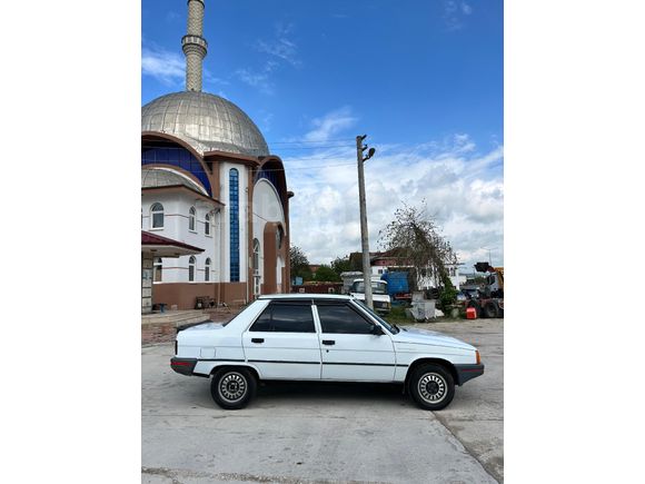 Sahibinden Renault R 9 1.4 Broadway GTE 1992 Model
