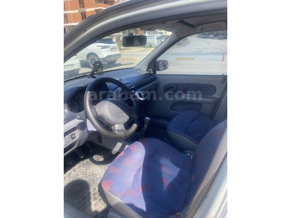 Sahibinden Renault Clio 1.4 RNA 2000 Model 