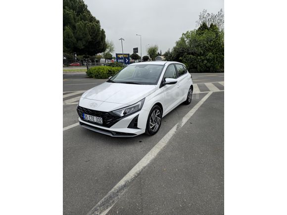 Sahibinden Hyundai i20 1.0 T-GDI Style 2025 Model Beyaz