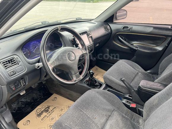 HONDA CİVİC 1.4 İES KLİMALI