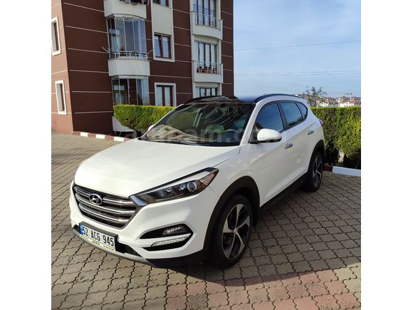 SAHİBİNDEN 2015 HYUNDAİ TUCSON 1.6 T-GDI ELİTE 4*4 BEYAZ RENK DÜŞÜK KM 