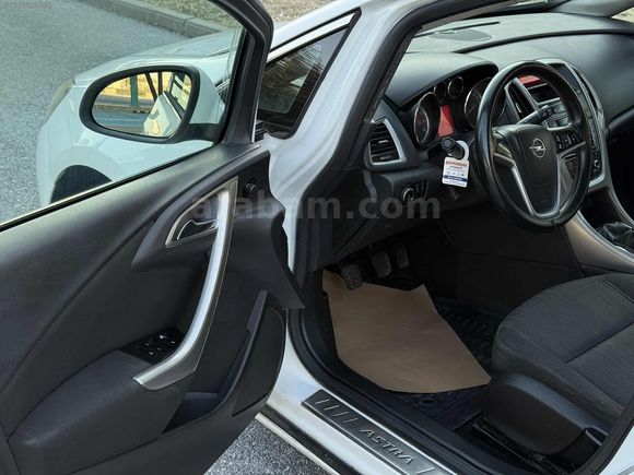 2012 MODEL OPEL ASTRA 1.6 EDİTİON BEYAZ
