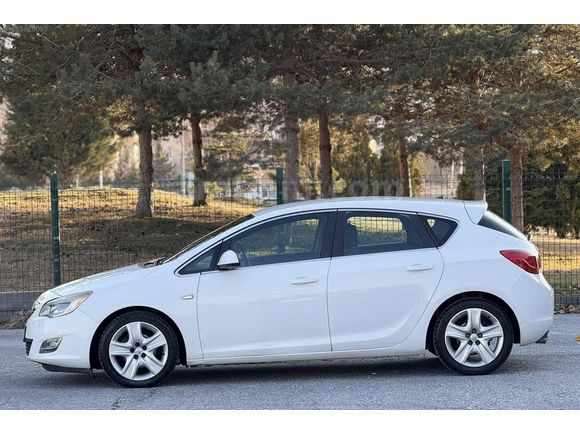 2012 MODEL OPEL ASTRA 1.6 EDİTİON BEYAZ