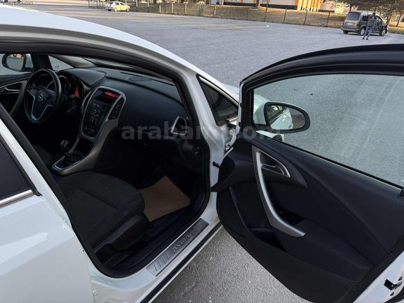 2012 MODEL OPEL ASTRA 1.6 EDİTİON BEYAZ