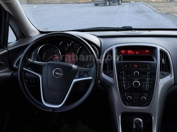 2012 MODEL OPEL ASTRA 1.6 EDİTİON BEYAZ