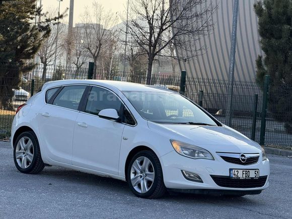 2012 MODEL OPEL ASTRA 1.6 EDİTİON BEYAZ