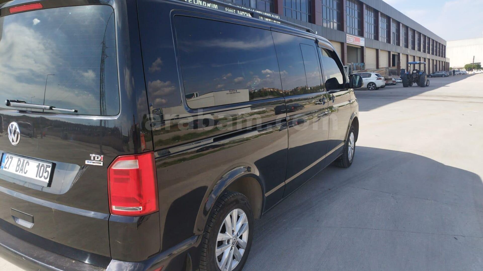 Sahibinden Volkswagen Caravelle 2.0 TDI Comfortline 2015 Model Gaziantep 242.450 km Siyah 6