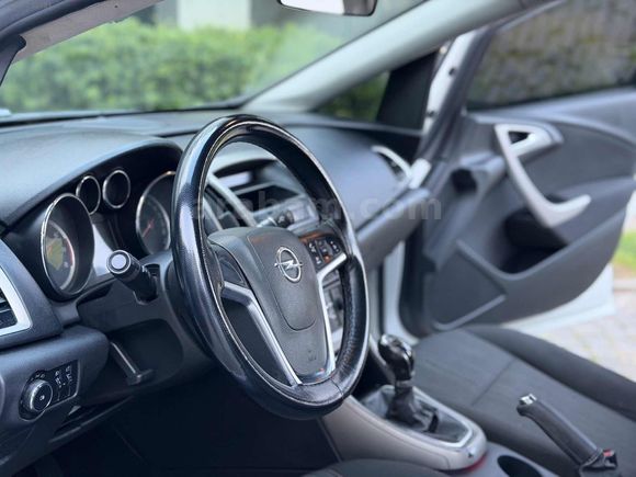 RAMZ MOTORS'dan TEMİZ BAKIMLI OPEL ASTRA BENZİN LPG'li