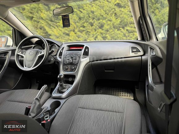 KESKİN AUTO'DAN 2015 OPEL ASTRA 1.6 EDİTİON DEĞİŞENSİZ