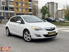 2012 MODEL 121.000 KM'de OTOMATİK VİTES 1.6 ASTRA EDİTİON