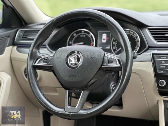 2016 SUPERB 1.6 TDI PRESTIGE CAM TAVAN-İÇ BEJ - FULL DONANIM