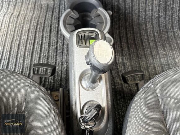 MEYDAN AUTO 2013 MODEL SMART FORTWO 1.0 PASSİON CAM TAVAN