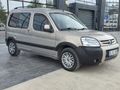 Araç ilk günkü temizlikte  Peugeot Partner 1.6 HDI Adventure 2012 Model Gaziantep