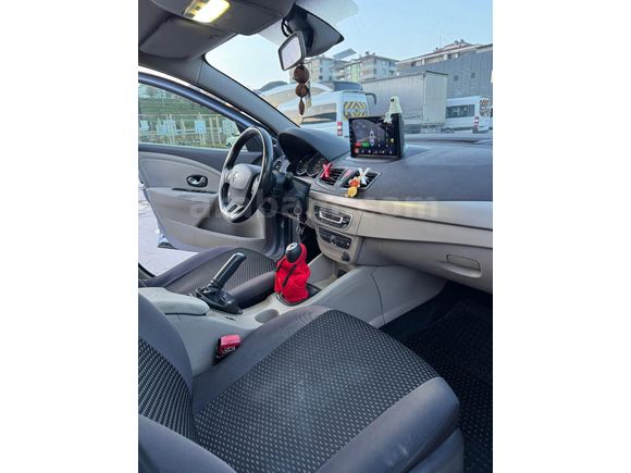Sahibinden Renault Megane 1.5 dCi Expression 2011 Model
