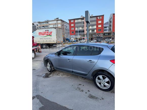 Sahibinden Renault Megane 1.5 dCi Expression 2011 Model