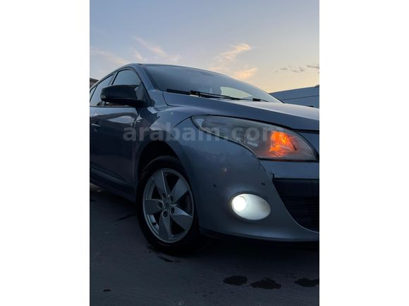 Sahibinden Renault Megane 1.5 dCi Expression 2011 Model