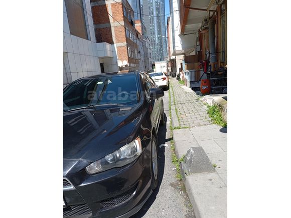 Sahibinden Mitsubishi Lancer 1.5 Inform 2009 Model