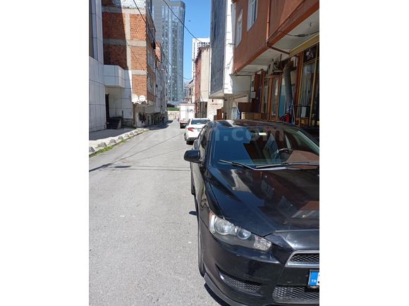 Sahibinden Mitsubishi Lancer 1.5 Inform 2009 Model