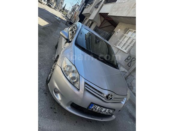 Sahibinden Toyota Auris 1.33 Comfort 2012 Model 
