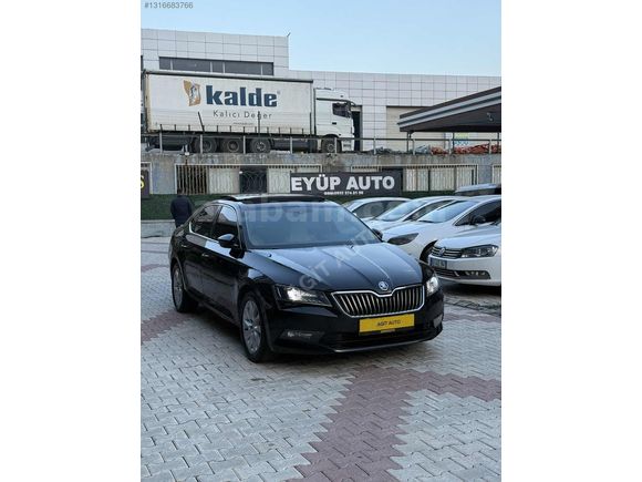 Temiz cam tavanli servis bakımlı