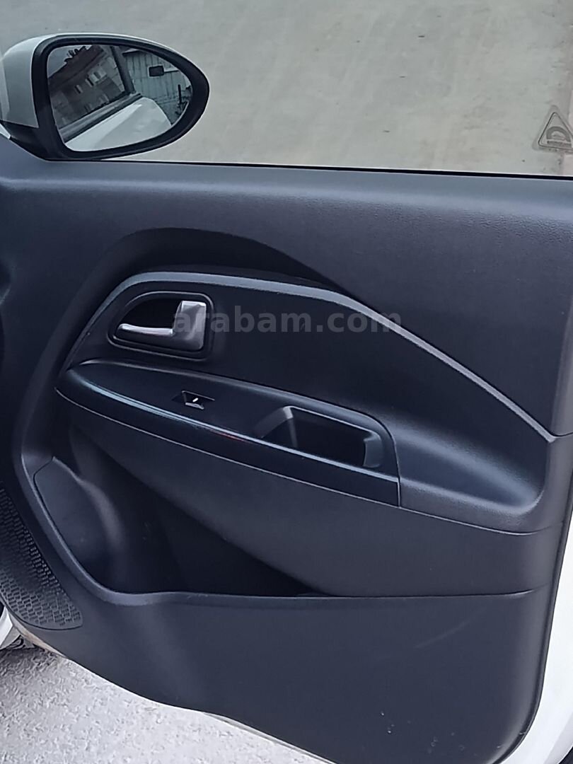 Sahibinden Kia Rio 1.4 CRDi Comfort 2016 Model Konya 207.000 km Beyaz 4