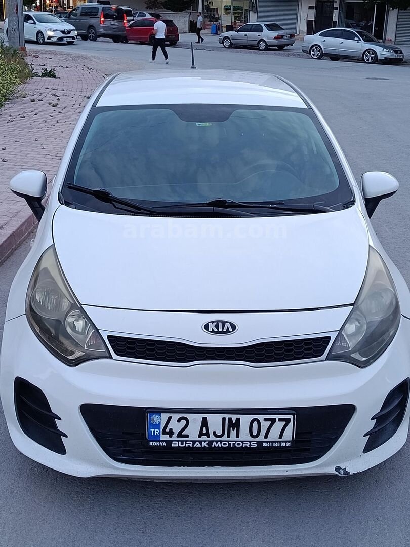 Sahibinden Kia Rio 1.4 CRDi Comfort 2016 Model Konya 207.000 km Beyaz 5