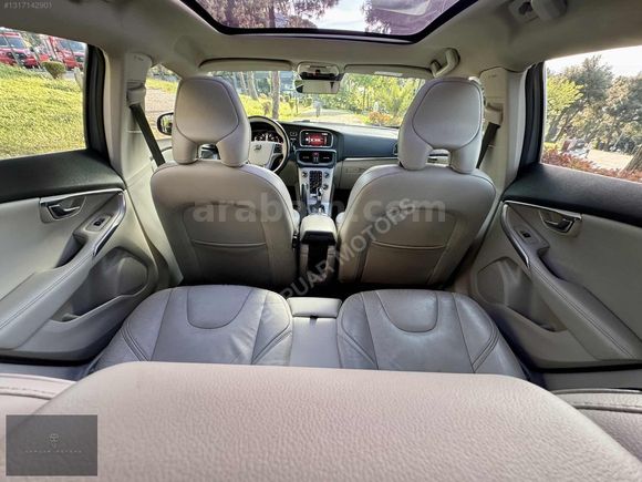 2017 MODEL VOLVO V40 1.5 INSCRİPTİON 152HP CAM TAVAN