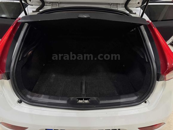 2014 DİZEL OTOMATİK VOLVO V40