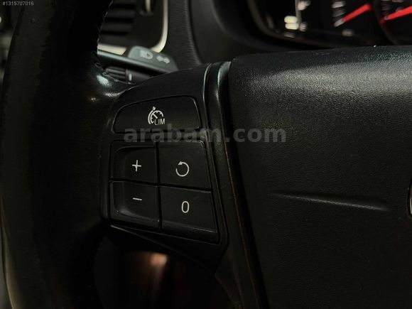 2014 DİZEL OTOMATİK VOLVO V40
