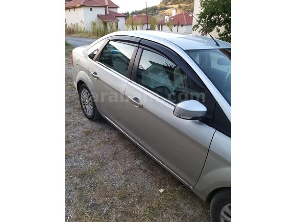 SATILIK 2009 MODEL ÖZEL SERİ FORD ORİJİNAL TEMİZ SORUNSUZ