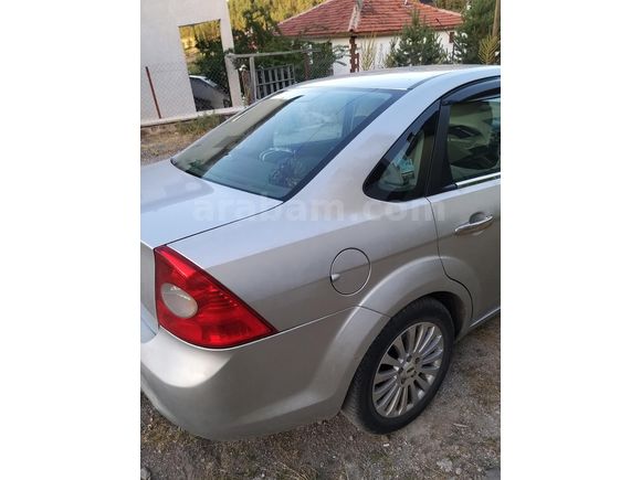 SATILIK 2009 MODEL ÖZEL SERİ FORD ORİJİNAL TEMİZ SORUNSUZ